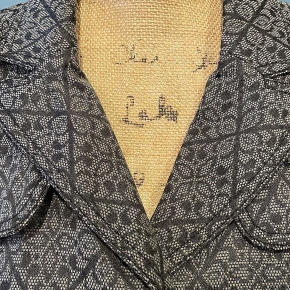 Ann Taylor Loft Light Jacket Size 6 - Picture 2 of 11